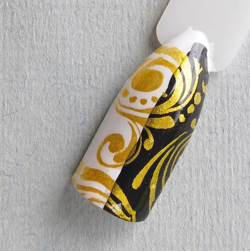 Hit the Bottle "To have and to Gold" StampingPolish