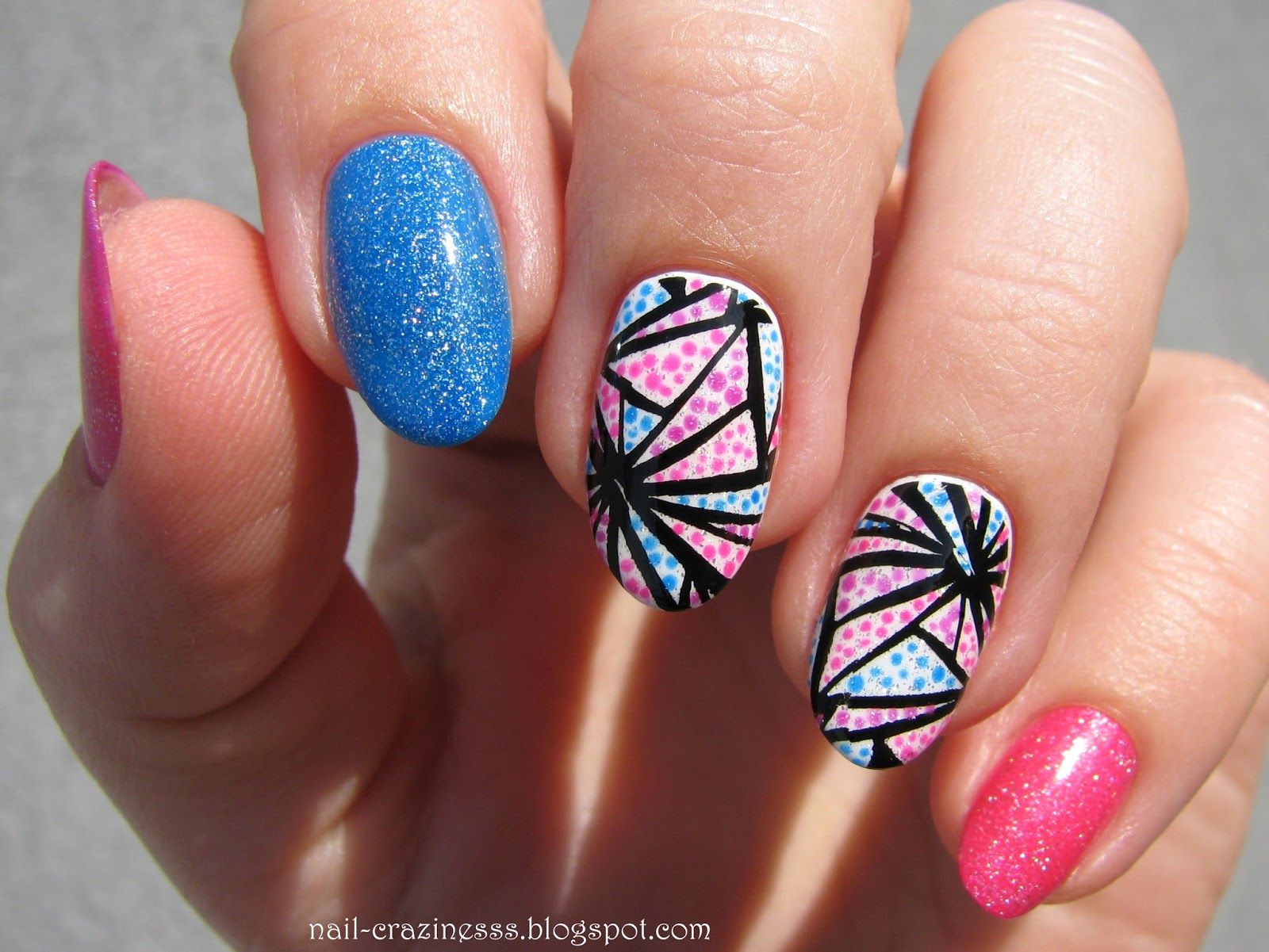 B. loves plates- Stamping Plates- B.01 geometry is perfect