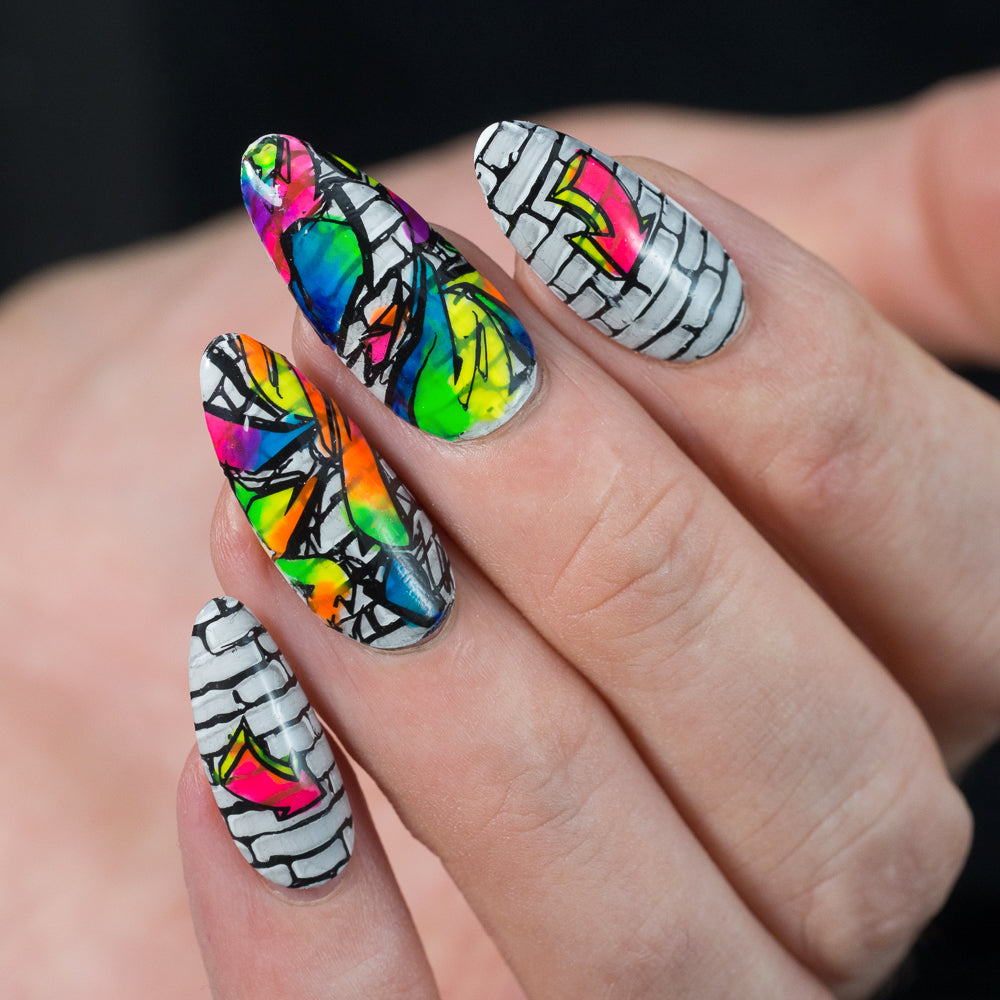 Hit the Bottle- Stamping Plate- Urban Wild Style