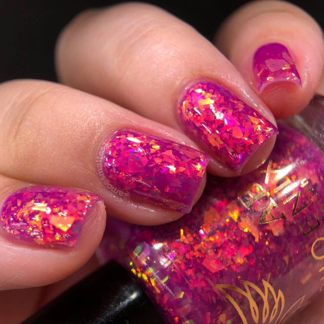 Phoenix- She&#39;s EVERYTHING- She&#39;s a Celebrated Author