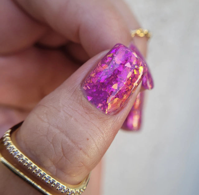 Phoenix- She&#39;s EVERYTHING- She&#39;s a Celebrated Author