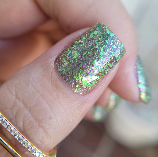 Phoenix- She&#39;s EVERYTHING- She&#39;s the World Destroyer