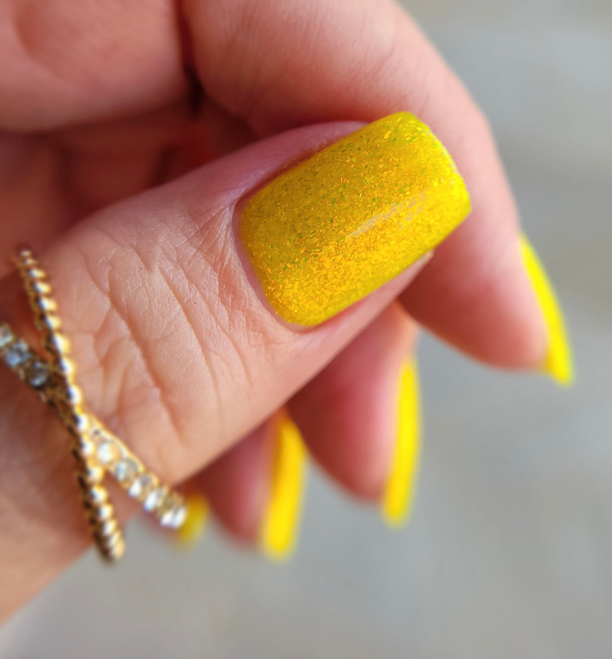 Phoenix- Paint the Town Red- Alice