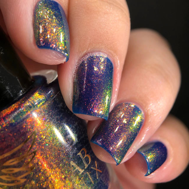 Phoenix- She's EVERYTHING- He's Unique