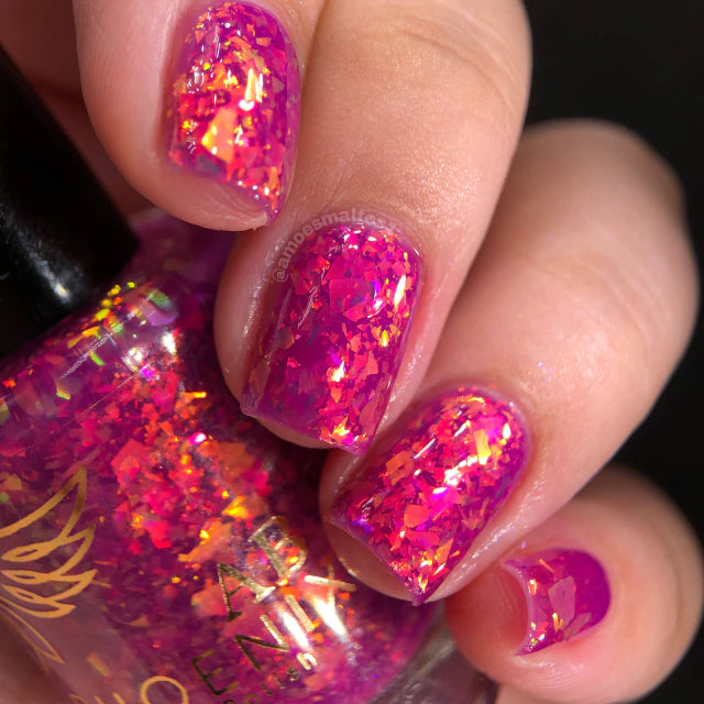 Phoenix- She's EVERYTHING- She's a Celebrated Author