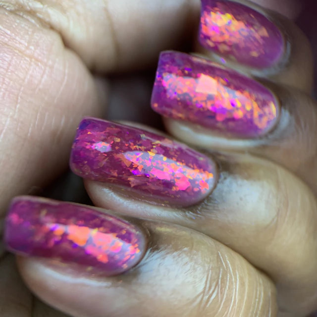 Phoenix- She&#39;s EVERYTHING- She&#39;s a Celebrated Author