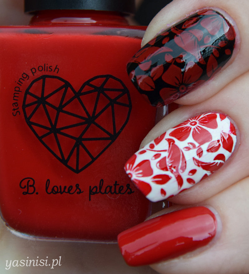 B. loves plates- Stamping Polish- BLP11 B. a Strawberry