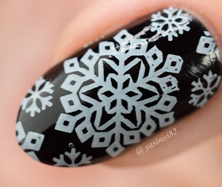 B. loves plates- Stamping Polish- BLP43 B. a Fern Frost