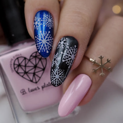 B. loves plates- Stamping Polish- BLP44 B. a Frozen Heart