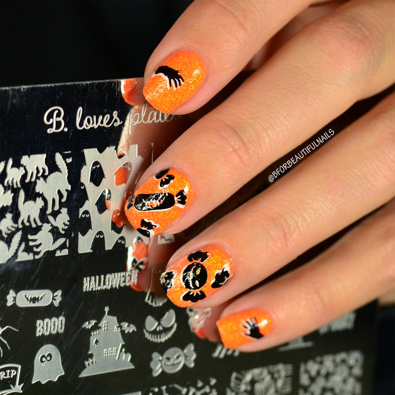 B. loves plates- Stamping Plates- B.09 spooky Halloween