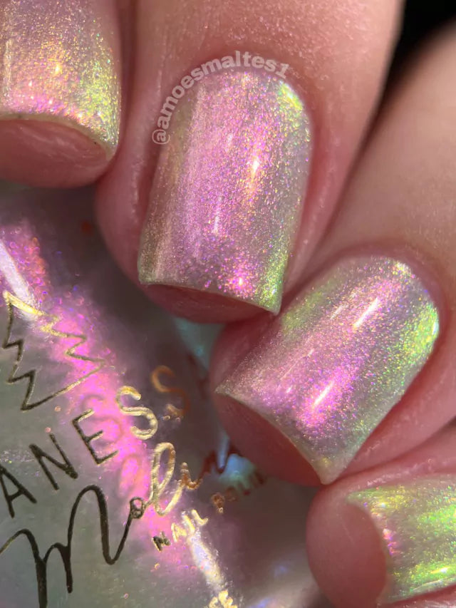 By Vanessa Molina- Once Upon a Xmas- Xmas Mistletoe