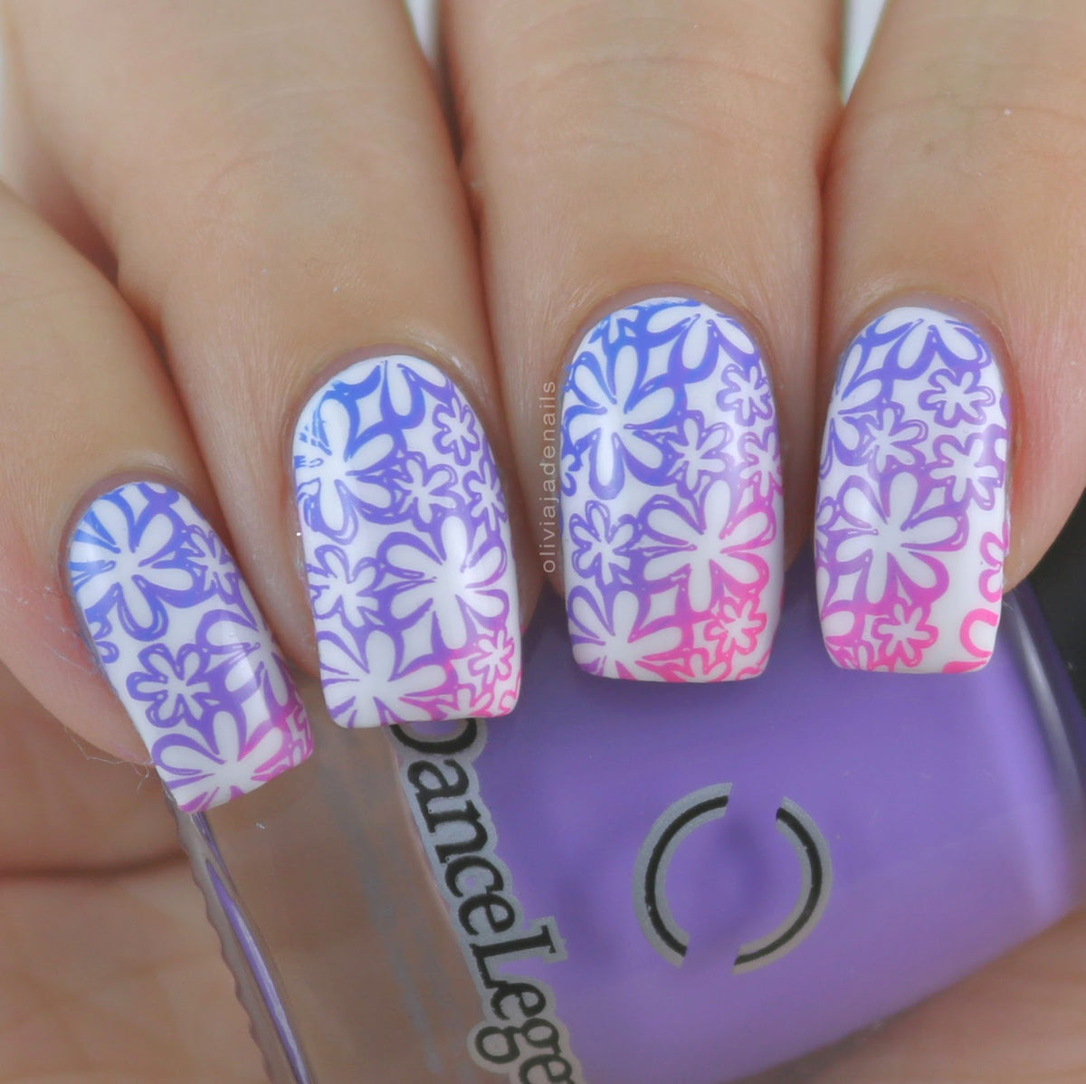 B. loves plates- Stamping Plates- B.02 flower power