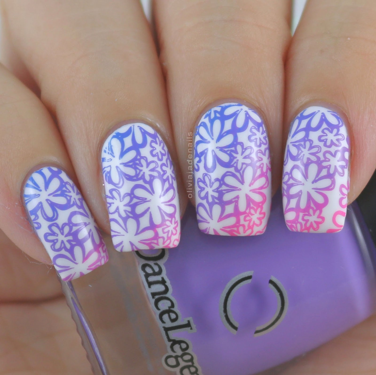 B. loves plates- Stamping Plates- B.02 flower power