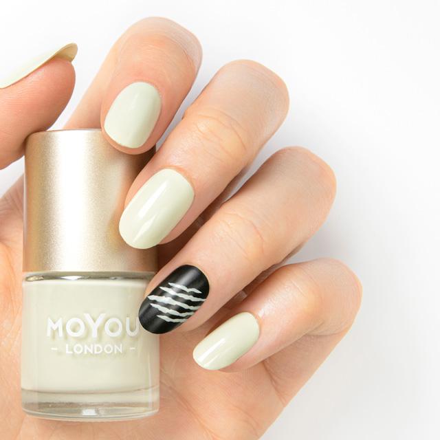 MoYou London- Jurassic Park Stamping Polish- Fight to Survive