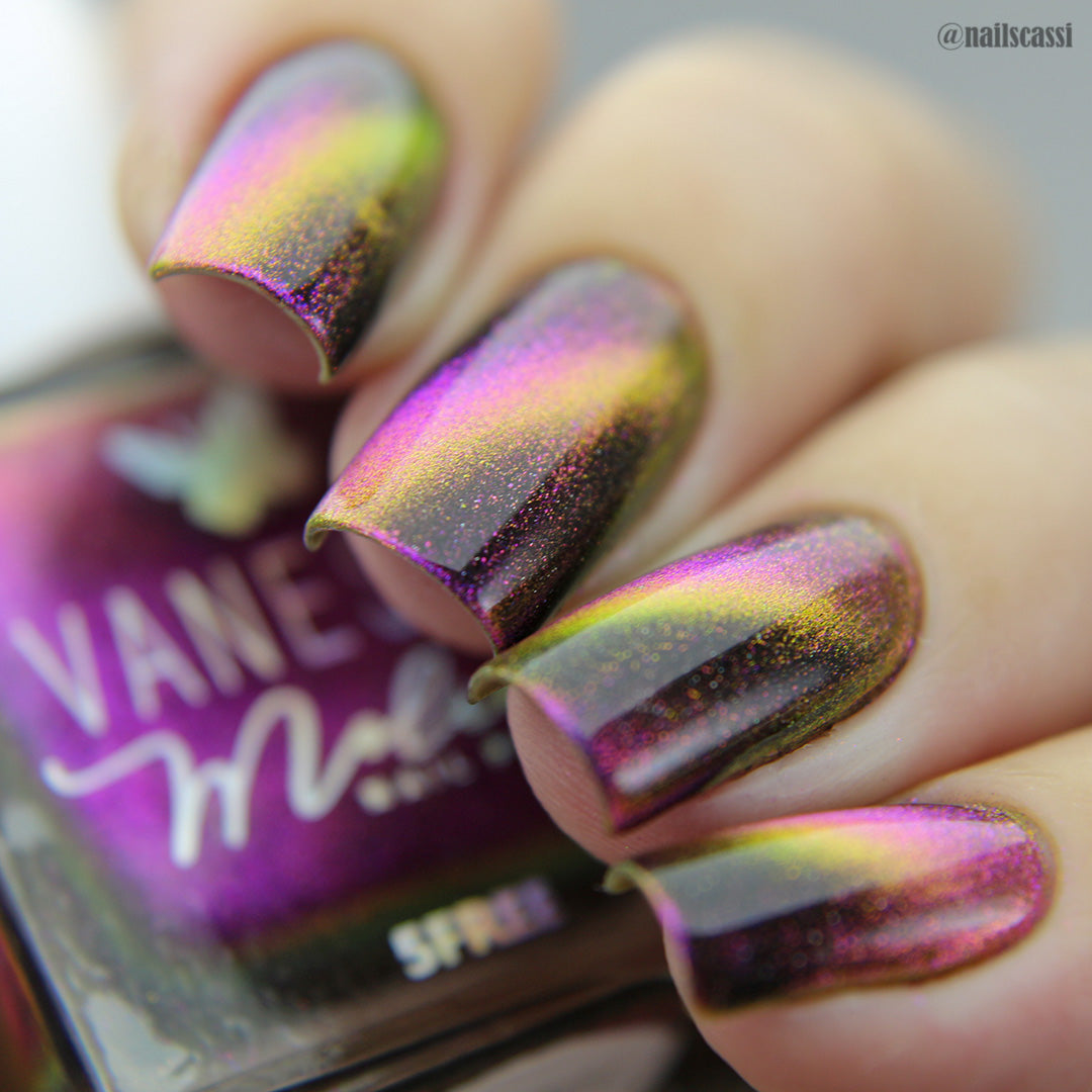 By Vanessa Molina- New Magnetics- Nefertiti