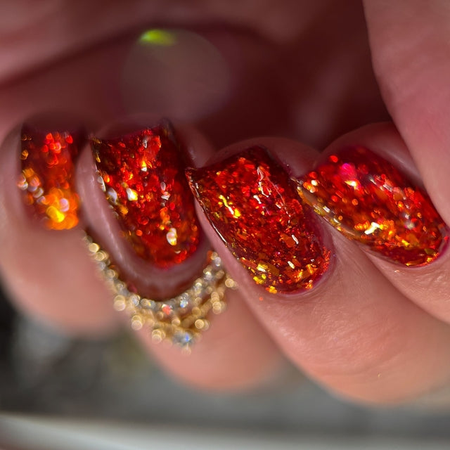 3 Red Glitter Nails to Love! - NHQ LONDON