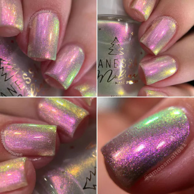 By Vanessa Molina- Once Upon a Xmas- Xmas Mistletoe